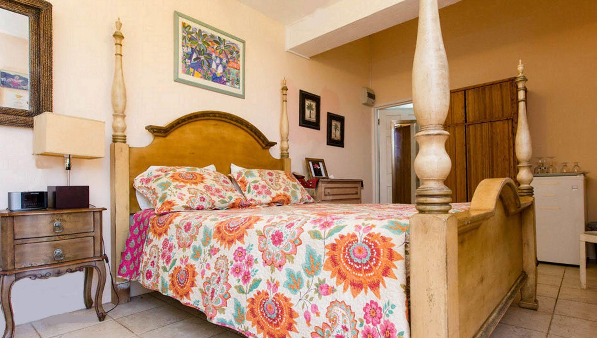 Nature'S Paradise Bed & Breakfast Marigot Bay Dış mekan fotoğraf