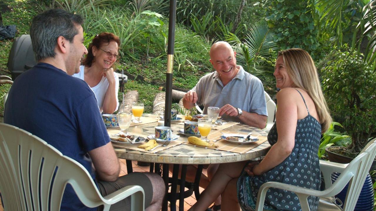 Nature'S Paradise Bed & Breakfast Marigot Bay Dış mekan fotoğraf
